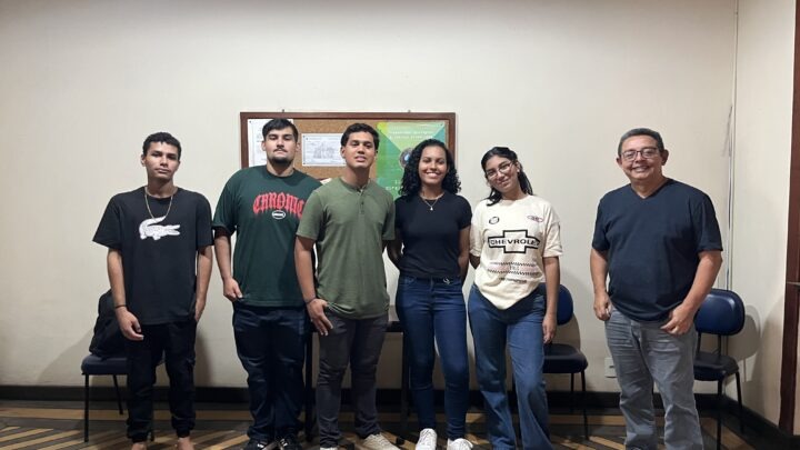 Estudantes de Engenharia da Estácio visitam o SENGE/PA e apresentam projeto de estufa automatizada